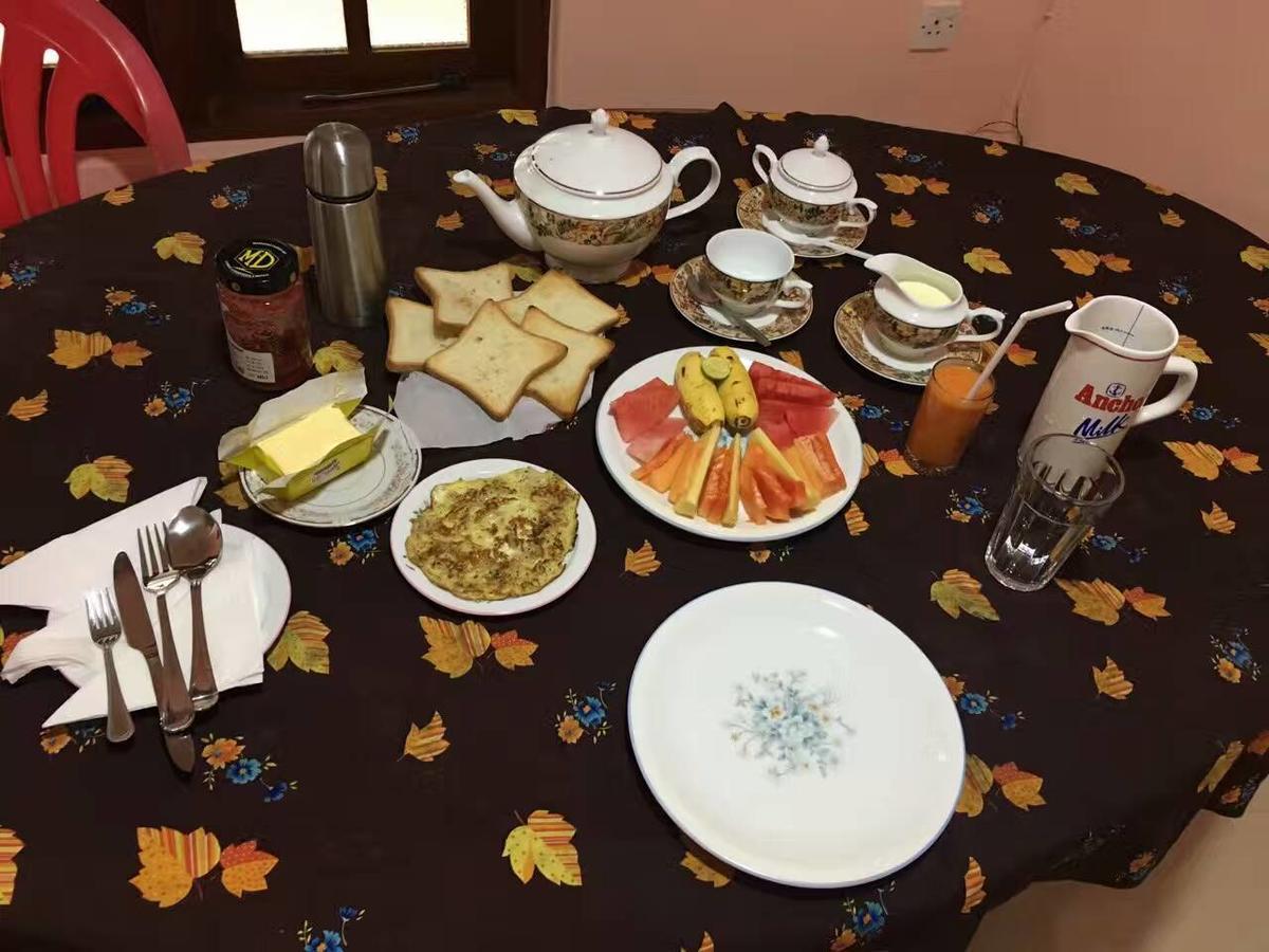 Apple Sara Home Stay Канді Екстер'єр фото